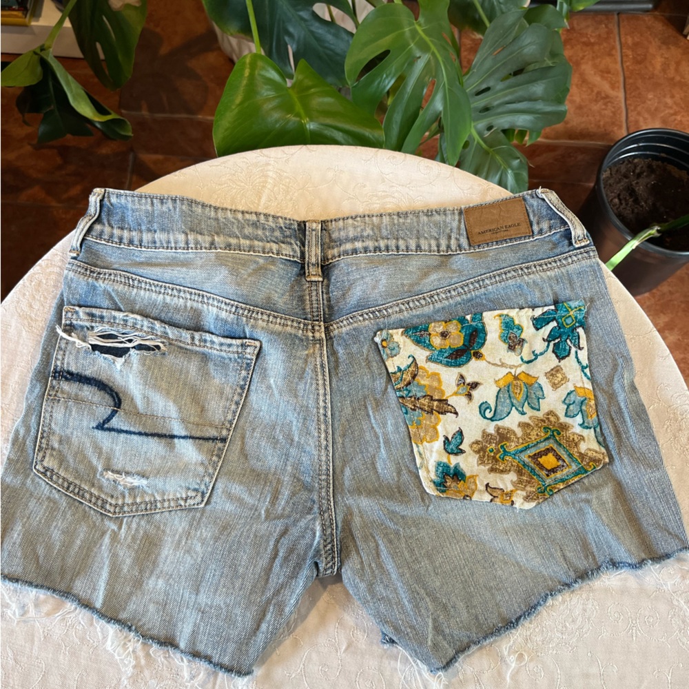 American eagle patch Jean shorts
